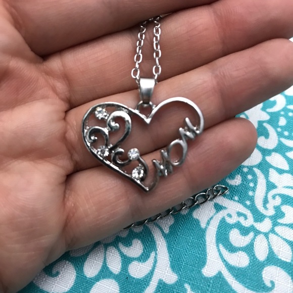 💙💎Little Cute Mom Necklace💎💙Fashion Jewelry - Picture 5 of 8